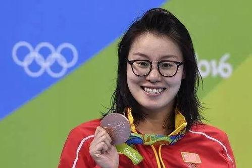 娱乐圈吃瓜必听,吃瓜必听，明星幕后故事大公开！